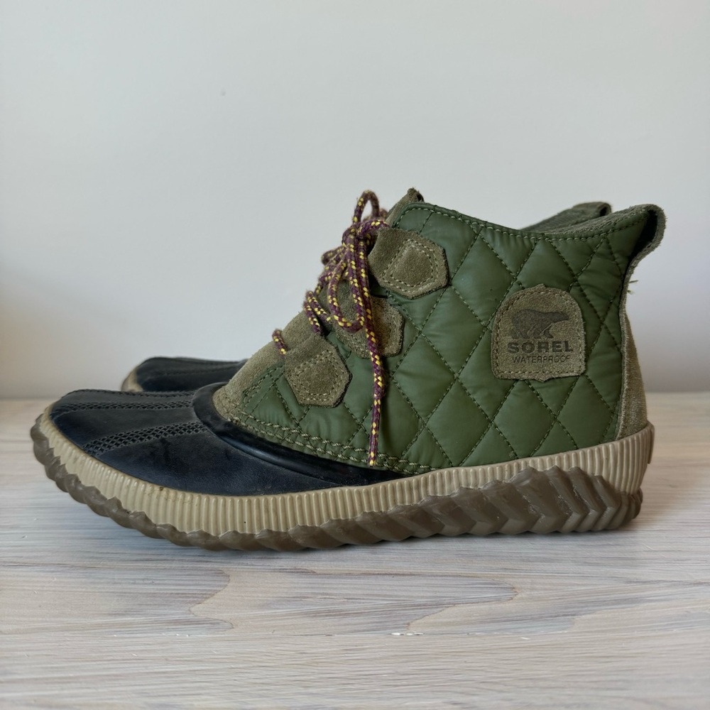 Sorel Out ‘N About Plus Quilted Ankle Hiking Boots Pine Olive Green
